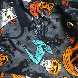 Tc Halloween lularoe leggings.